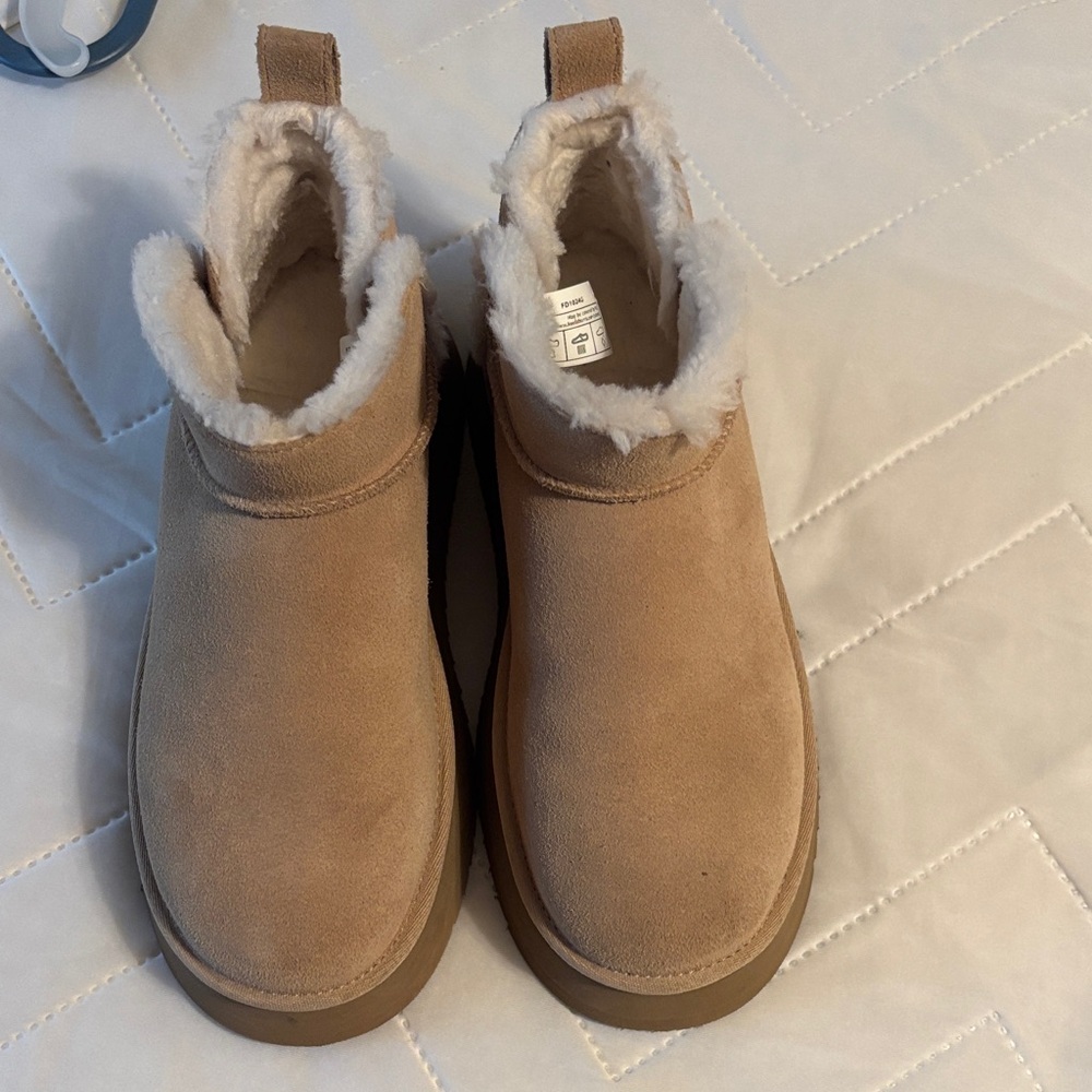 Koolaburra Tan Suede Boots with Faux Fur